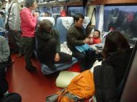 2 places debout et seulement une assise. ca va il y a que 12 h de train cette fois.