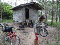 on nous prete une petite cabane vide